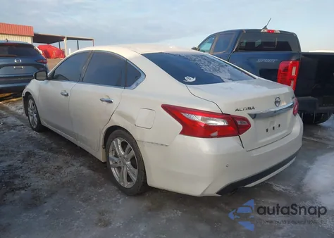 2017 Nissan Altima 3.5Sl/3.5 Sr z USA, uszkodzony, nr VIN 1N4BL3APXHC113208